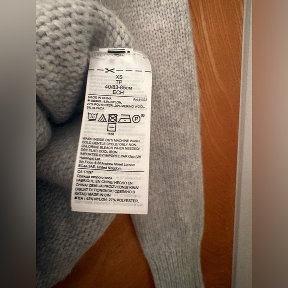 NWT Banana Republic Light Gray Ruffle alpaca blend Sweater XS - Picture 4 of 6